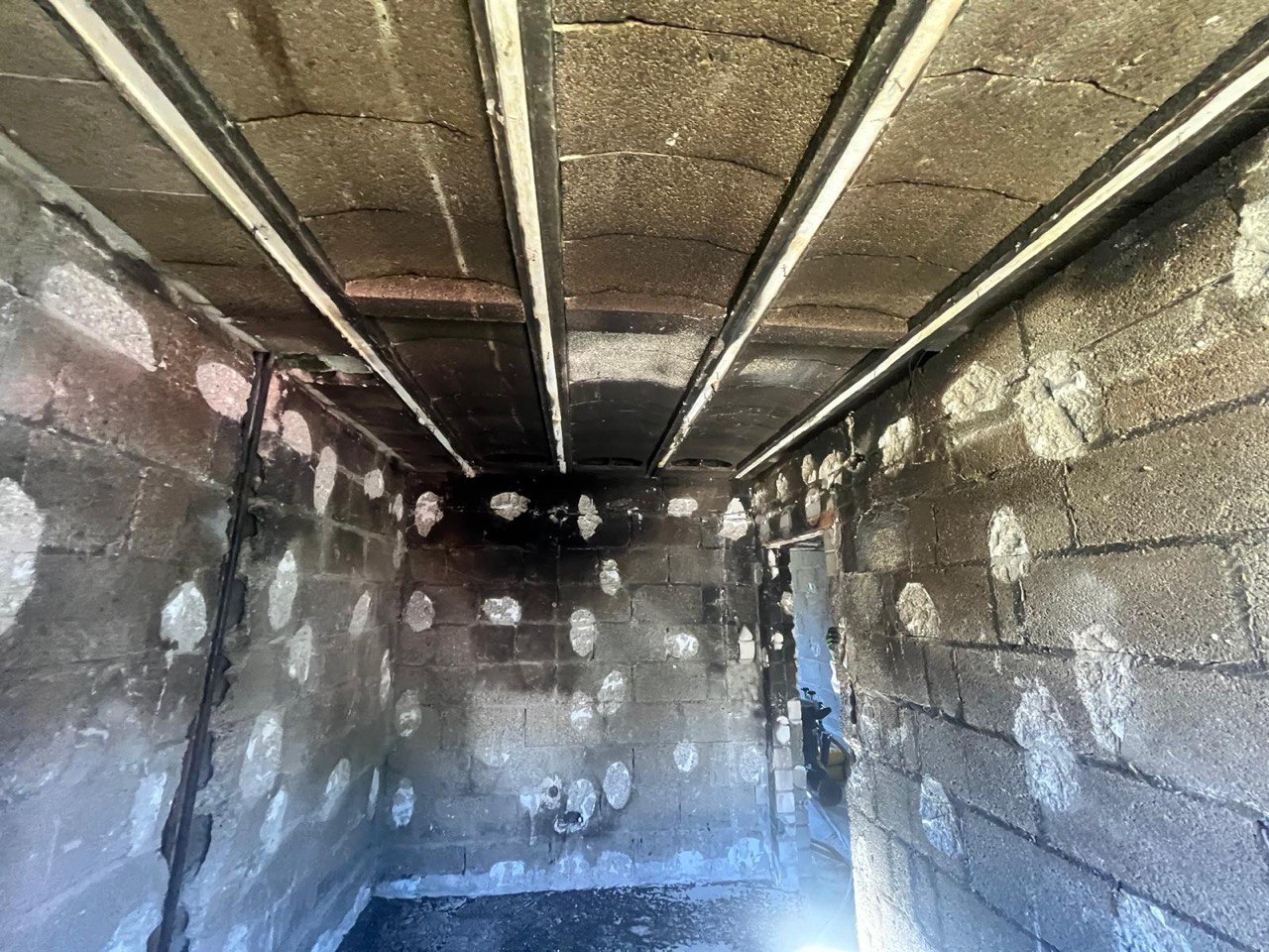 Brandschaden Vorher – Verrußter Innenraum